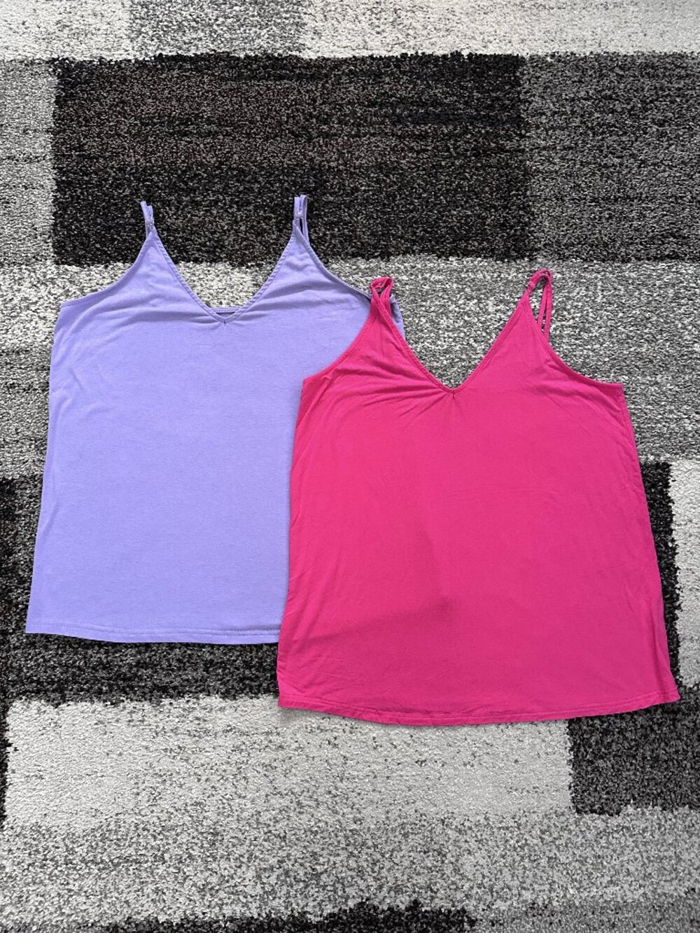 LOLONG (XL) x2 Light Purple & Pink V-Neck Spaghetti Strap Loose Swing Tank Top